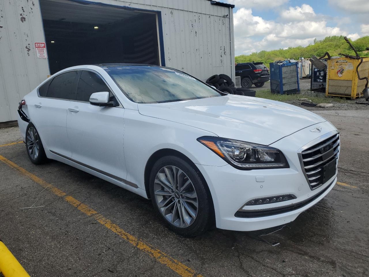 2017 Genesis G80 Base vin: KMHGN4JE5HU187401