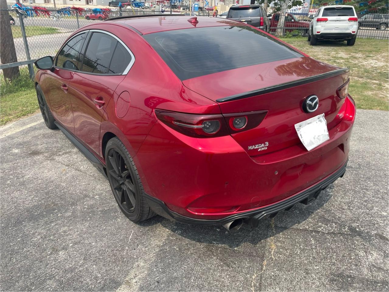 2021 Mazda 3 Premium Plus vin: JM1BPBEY5M1322017