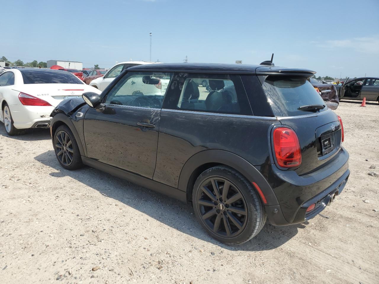 2019 Mini Cooper S vin: WMWXP7C50K2A52925