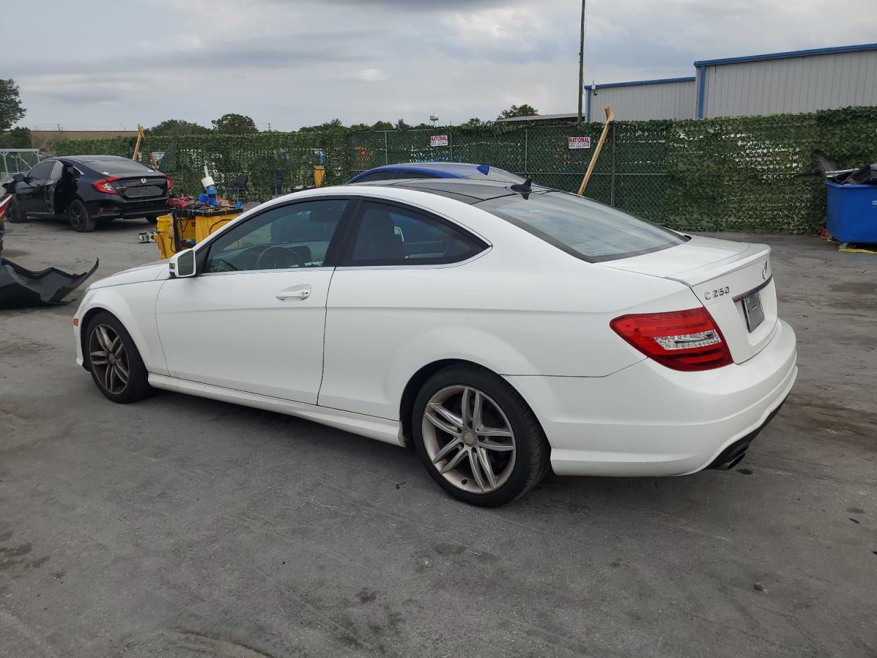 WDDGJ4HB3DF951990 2013 Mercedes-Benz C 250