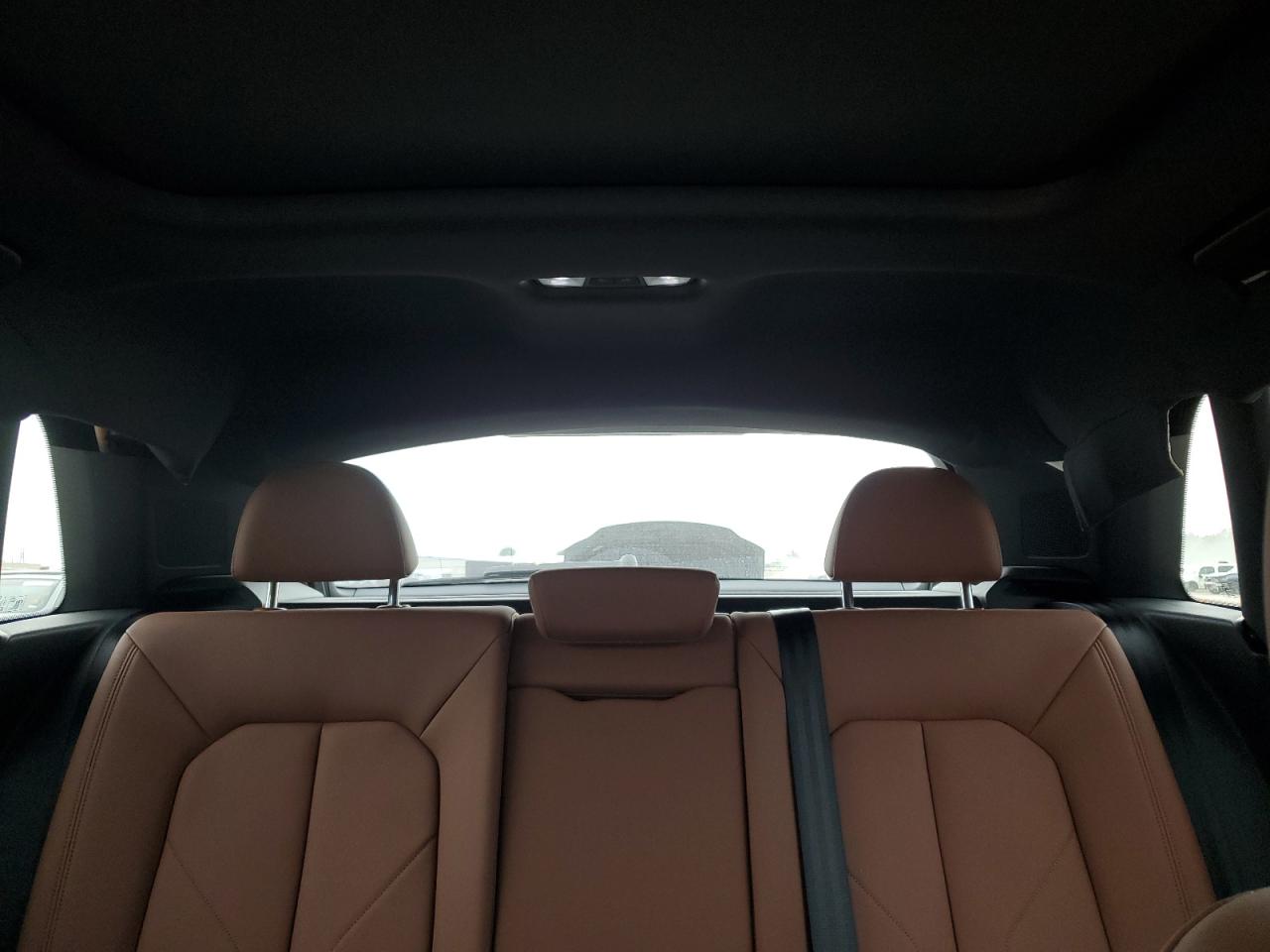 WA1AECF36L1098971 2020 Audi Q3 Premium