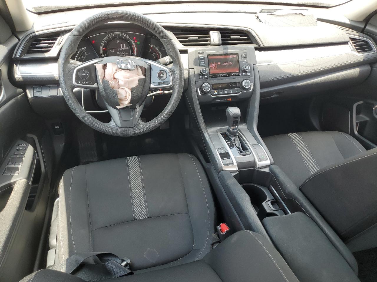 2HGFC2F55JH564645 2018 Honda Civic Lx