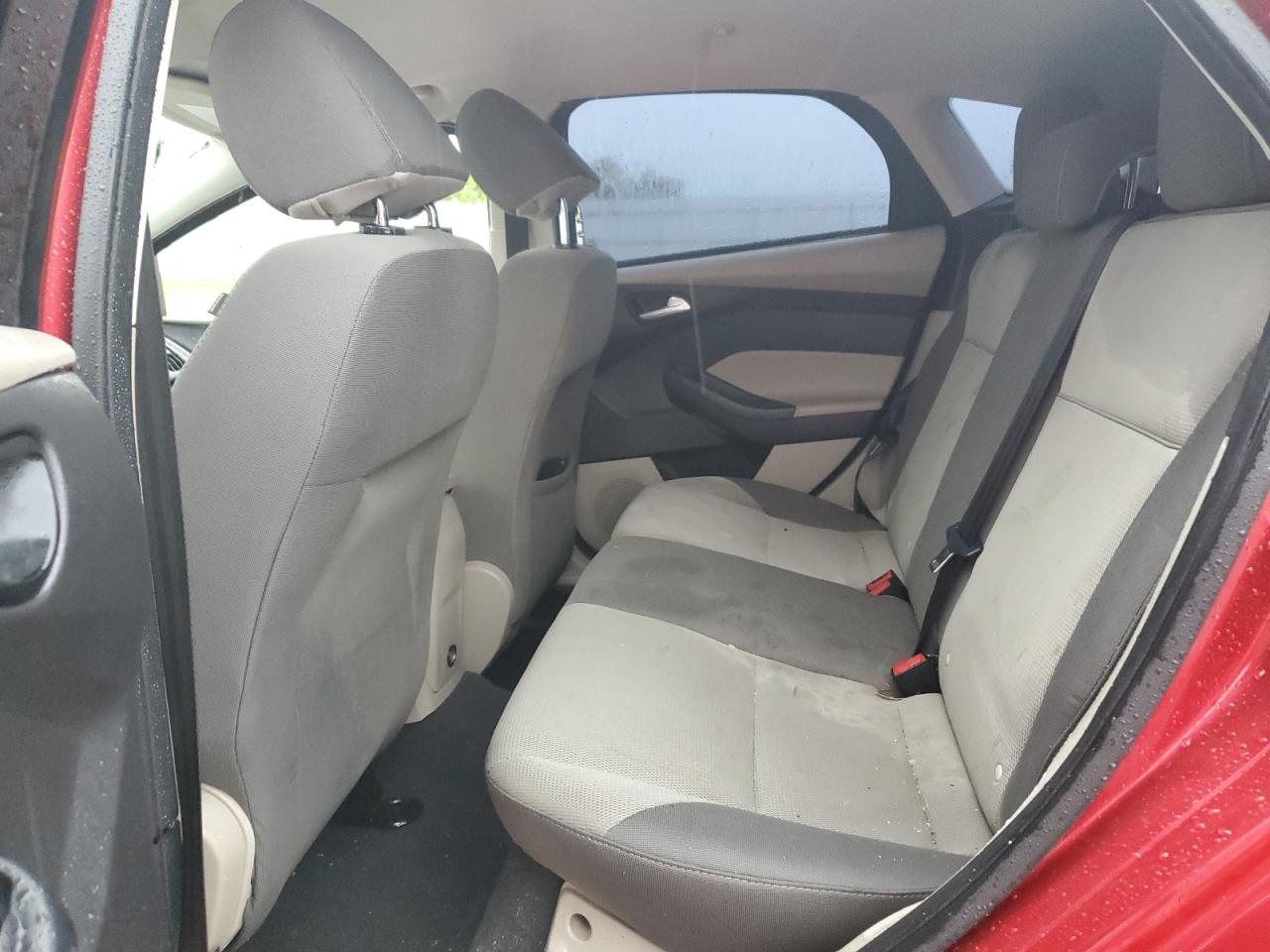 1FAHP3K29CL435090 2012 Ford Focus Se