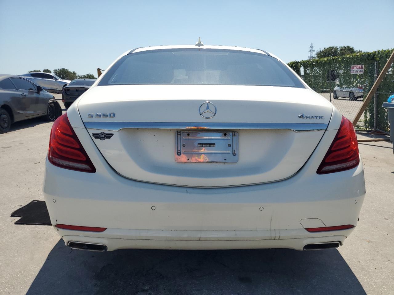 2015 Mercedes-Benz S 550 4Matic vin: WDDUG8FB0FA145164