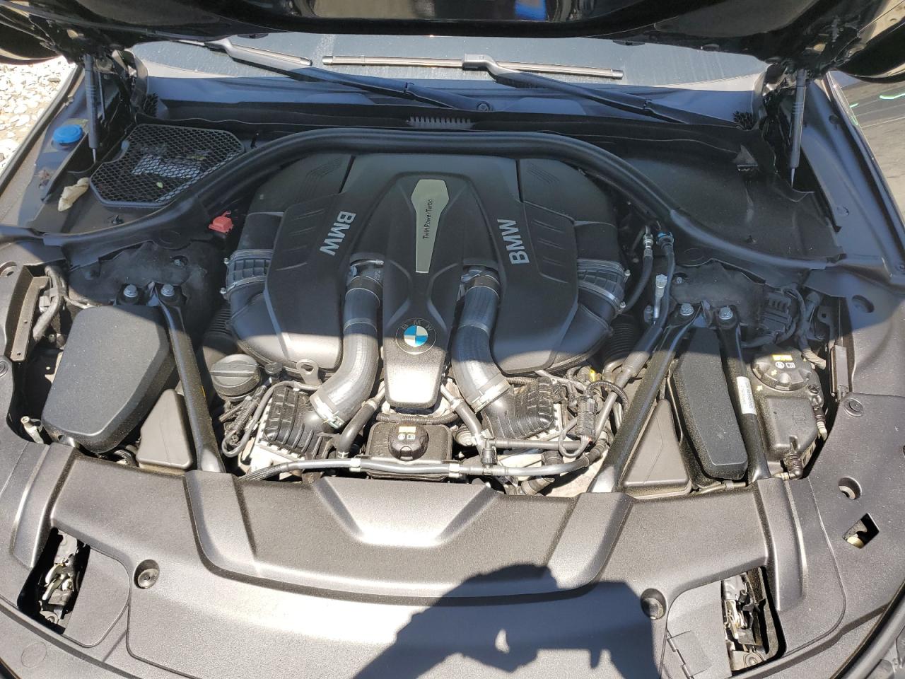 WBA7F2C52JG424611 2018 BMW 750 Xi