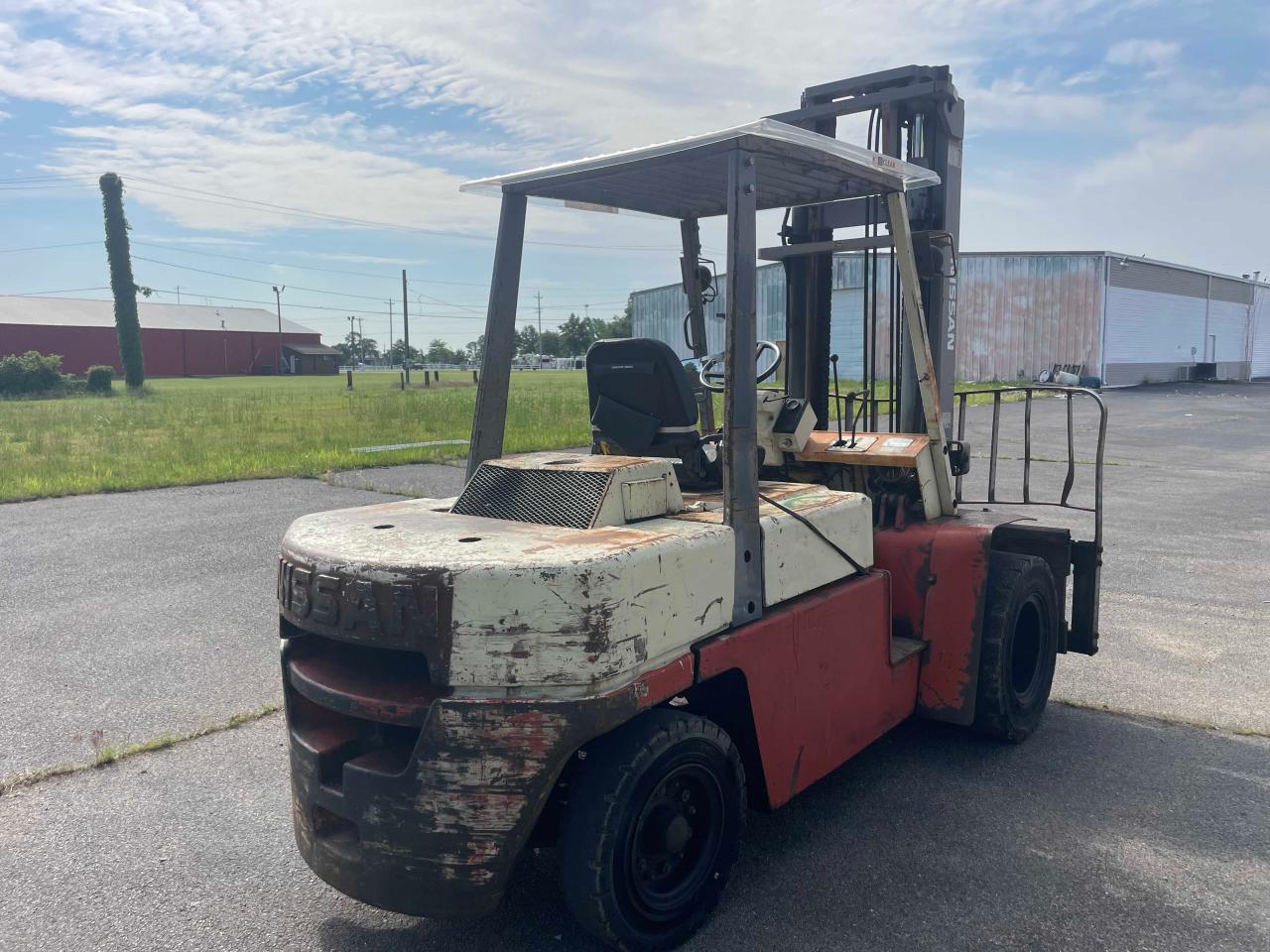 WGF03921070 2000 Nissan Forklift