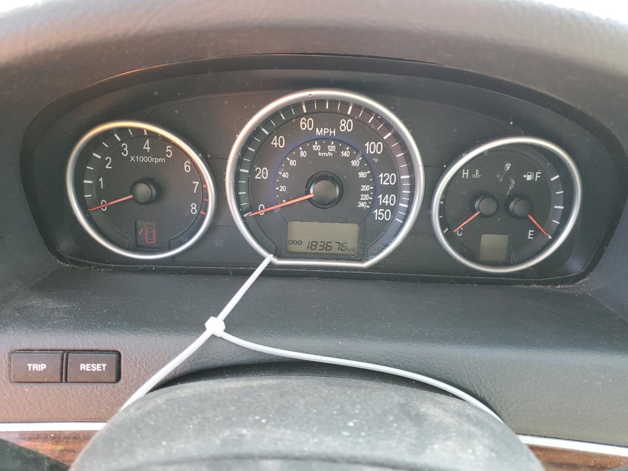 KM8NUDCCXBU142998 2011 Hyundai Veracruz Gls