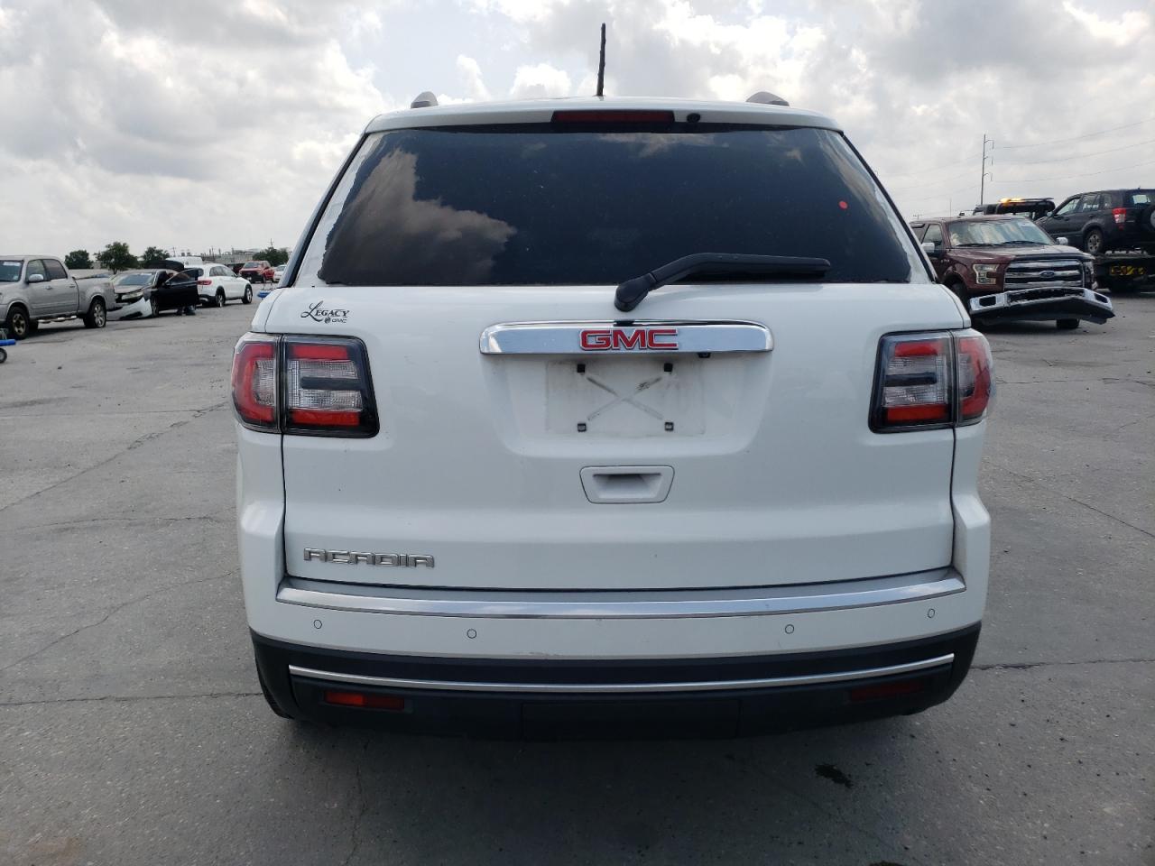 1GKKRRKDXGJ125969 2016 GMC Acadia Slt-1