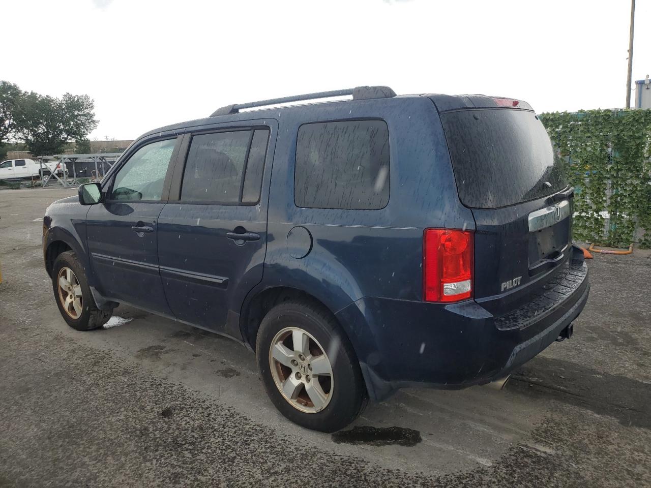 5FNYF3H59BB058227 2011 Honda Pilot Exl