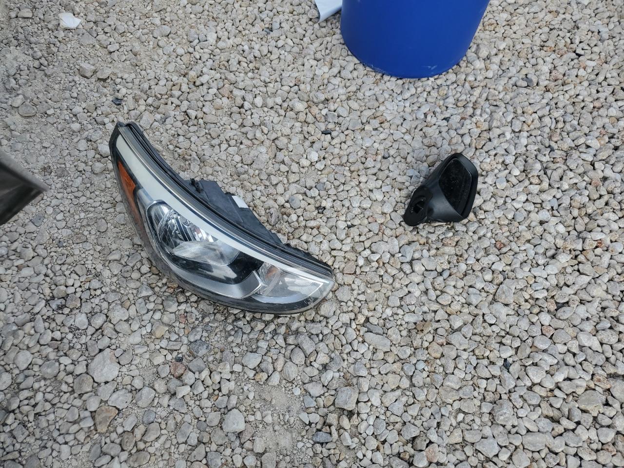 KMHCT4AE6HU231619 2017 Hyundai Accent Se