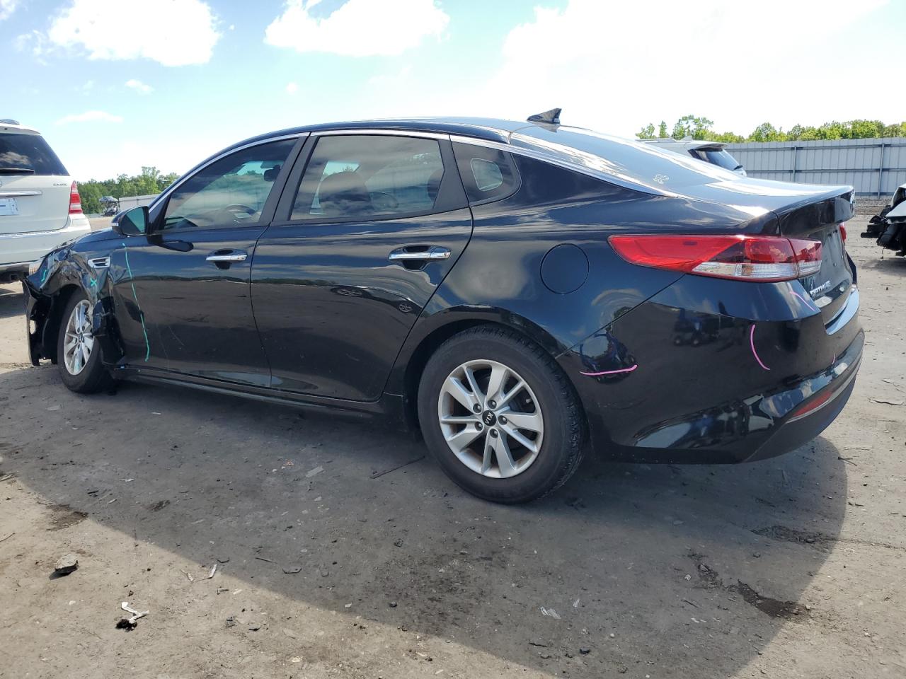 5XXGT4L3XHG164045 2017 Kia Optima Lx