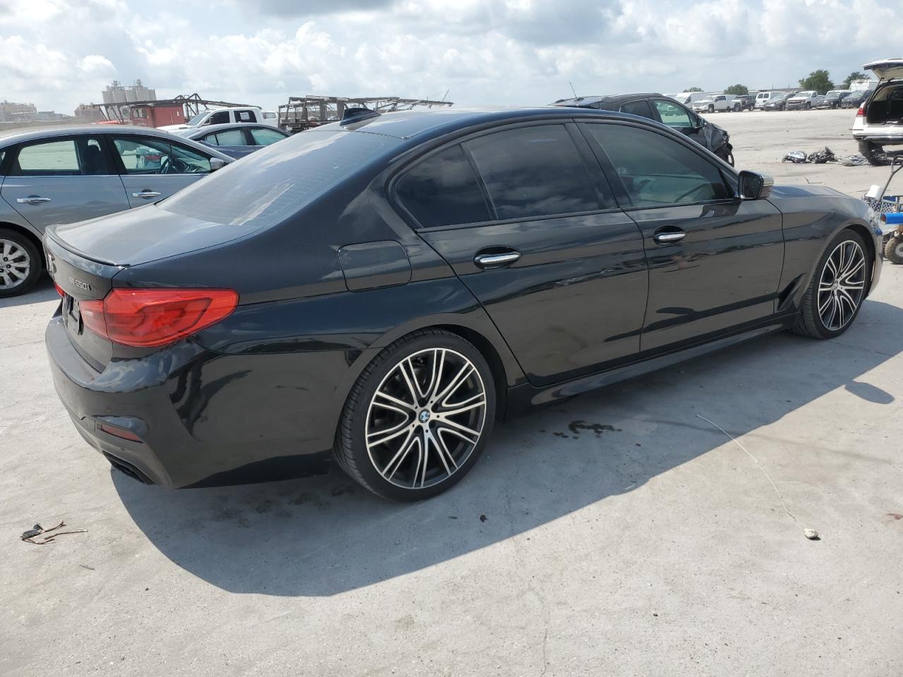 WBAJB9C57JB034918 2018 BMW M550Xi