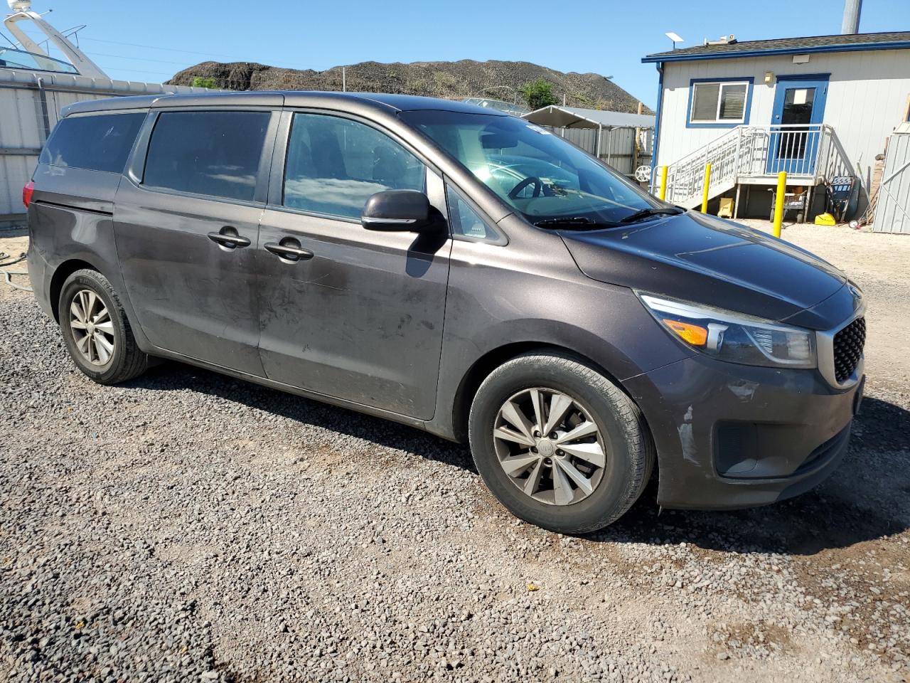 KNDMB5C15J6379198 2018 Kia Sedona Lx