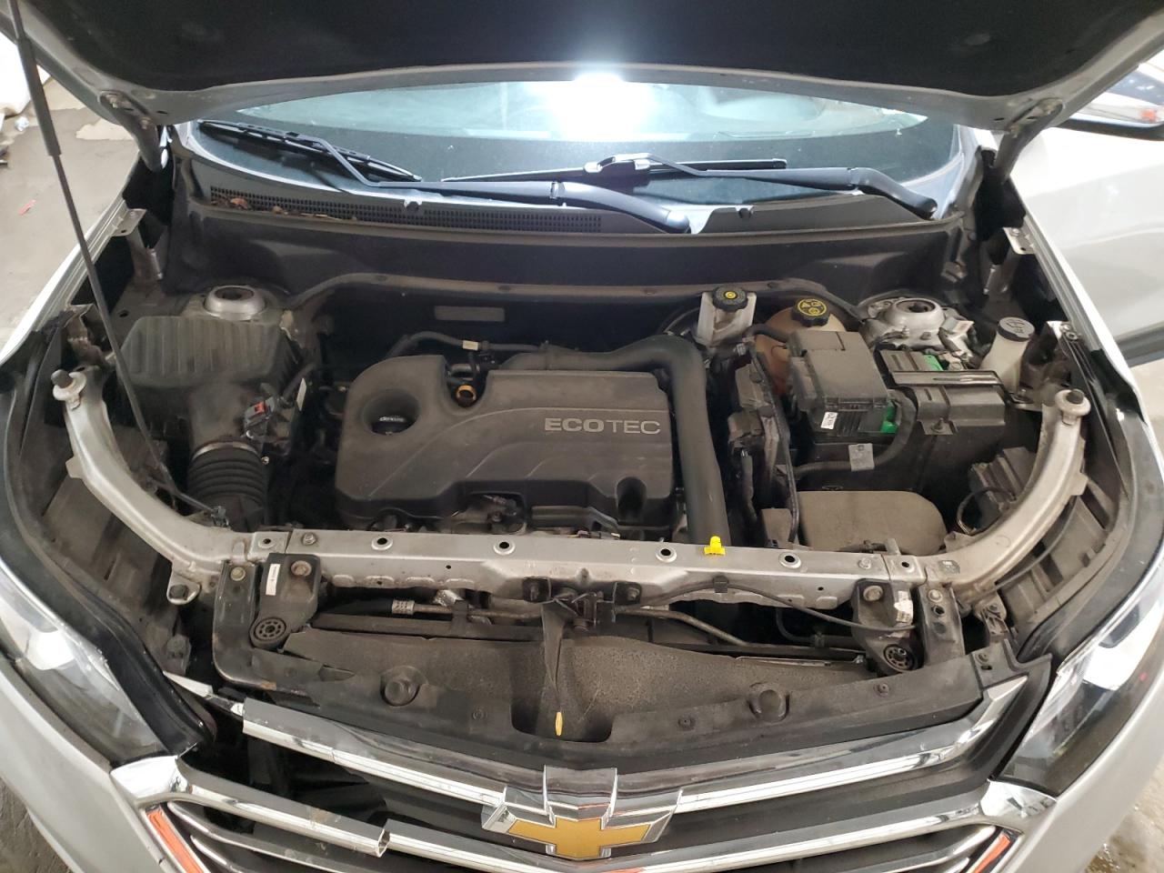 2GNAXVEV8J6126723 2018 Chevrolet Equinox Premier