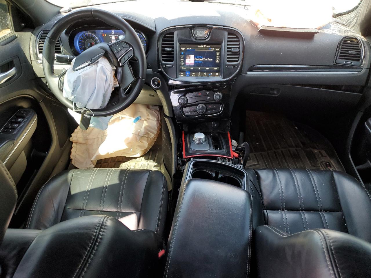 2C3CCABG5JH299944 2018 Chrysler 300 S