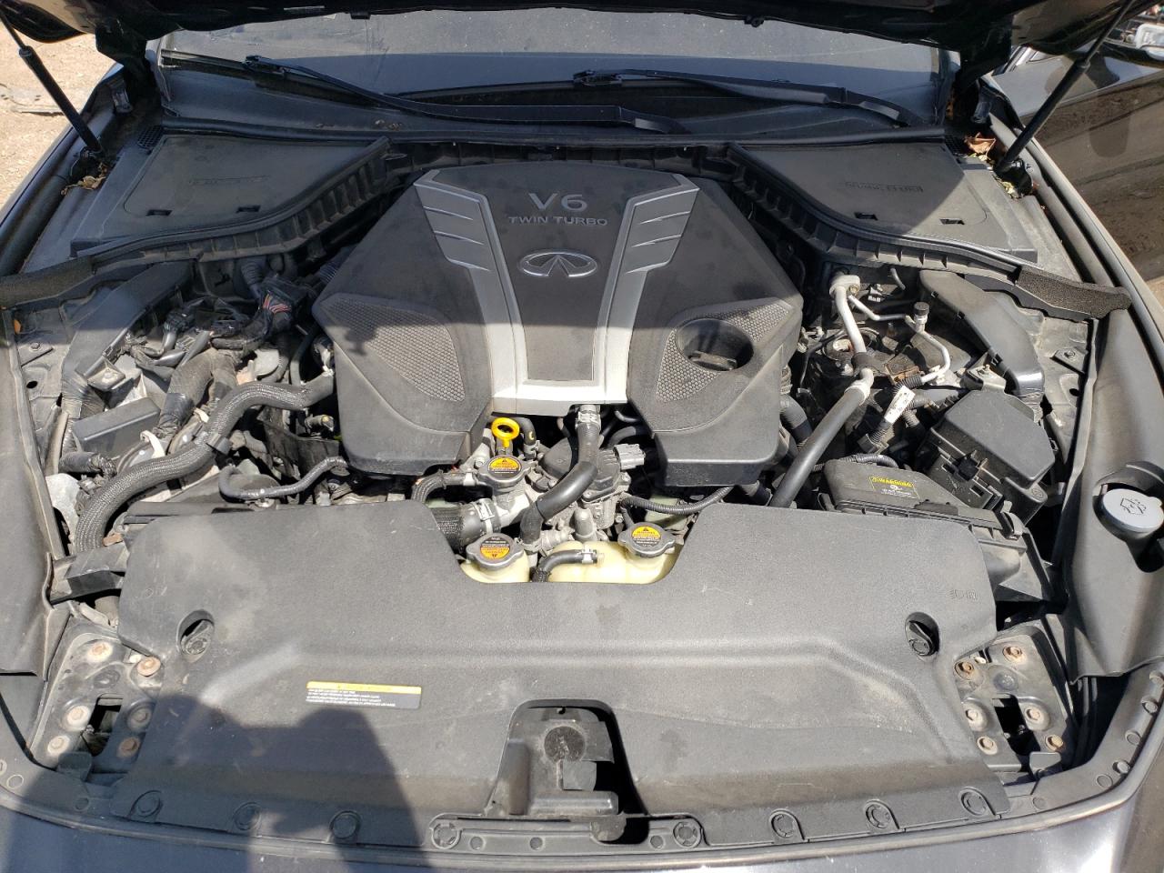 JN1EV7AR2JM431451 2018 Infiniti Q50 Luxe