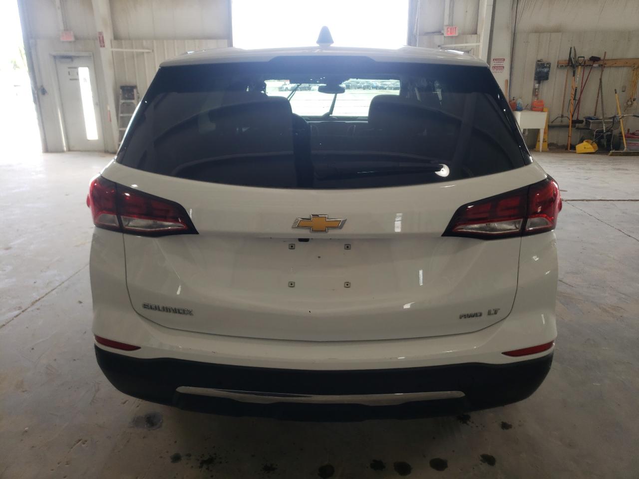 VIN: 2GNAXTEV8N6133651 2022 CHEVROLET EQUINOX