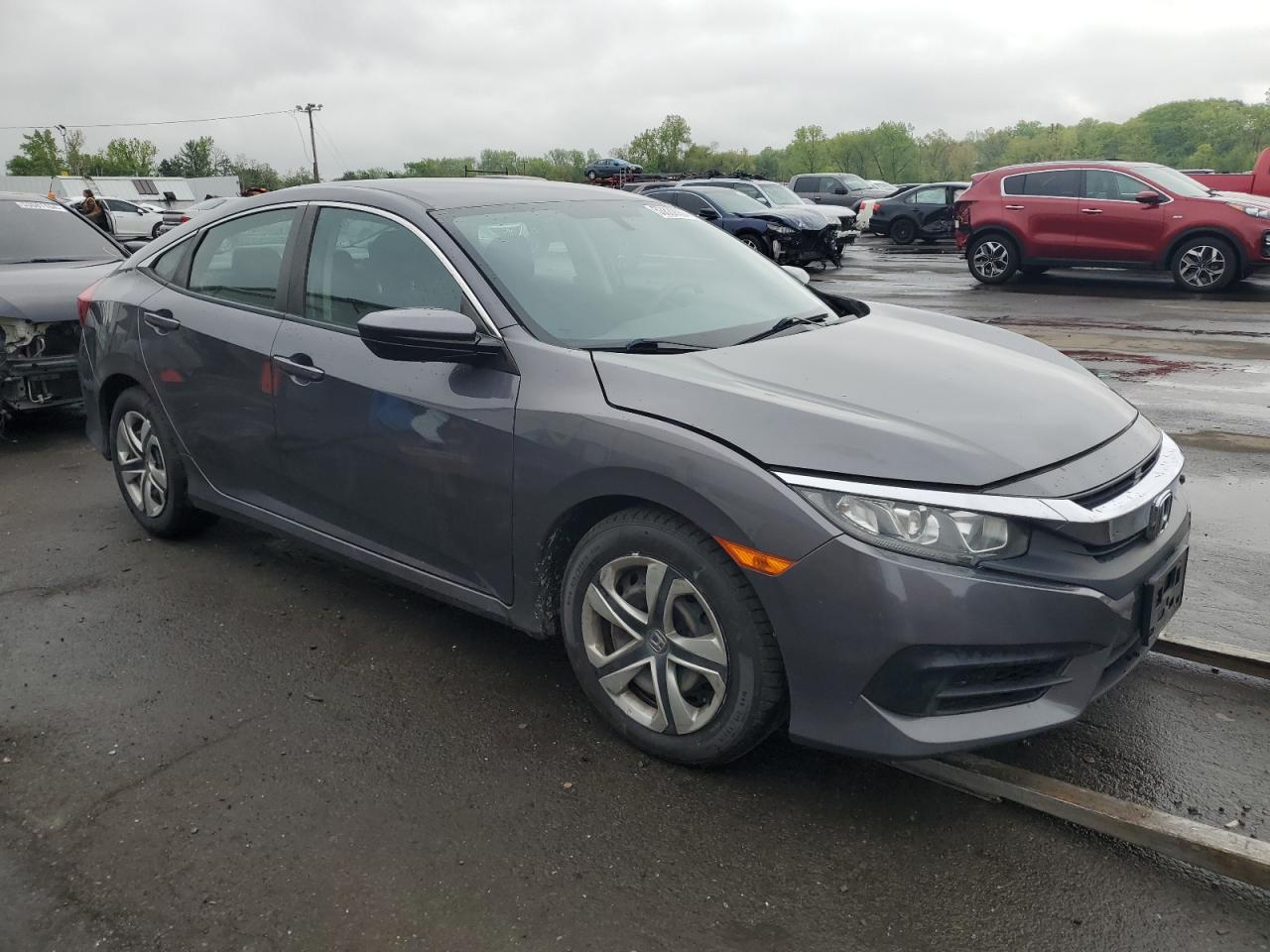 2HGFC2F5XHH553165 2017 Honda Civic Lx