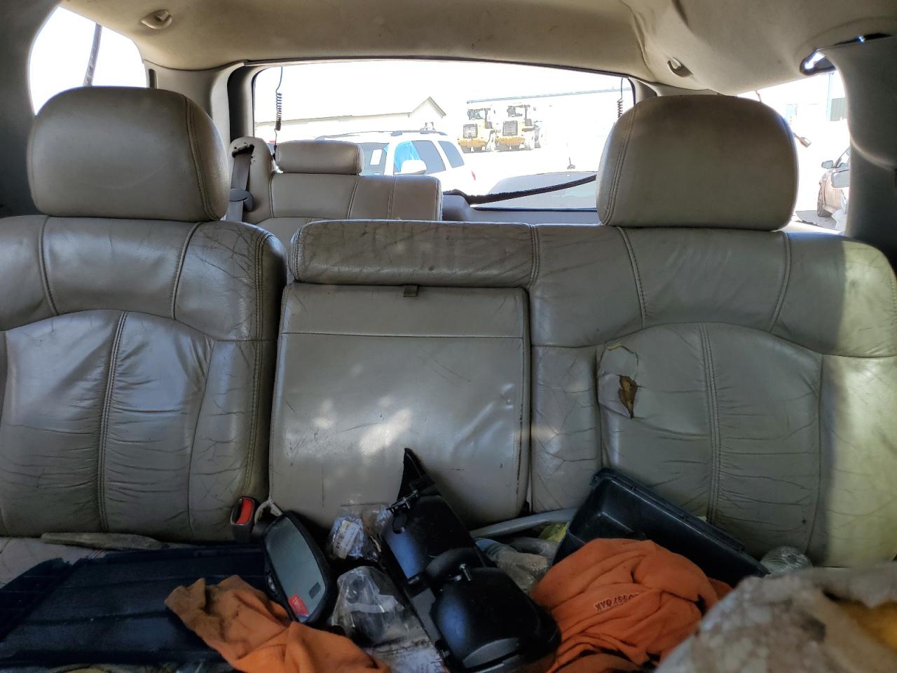 1GNEK13T01R164140 2001 Chevrolet Tahoe K1500