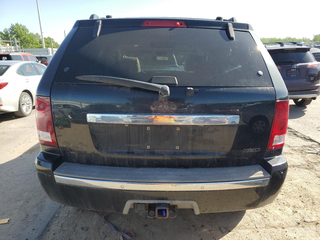 1J8HR68238C200357 2008 Jeep Grand Cherokee Overland