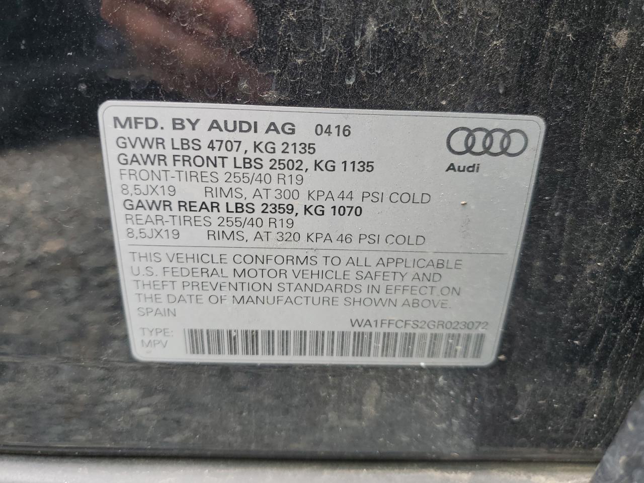 2016 Audi Q3 Prestige vin: WA1FFCFS2GR023072