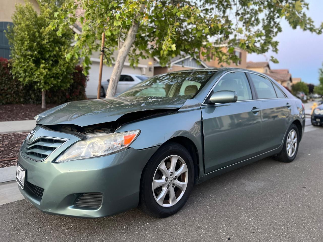 JTNBK3EK4B3052002 2011 Toyota Camry Se