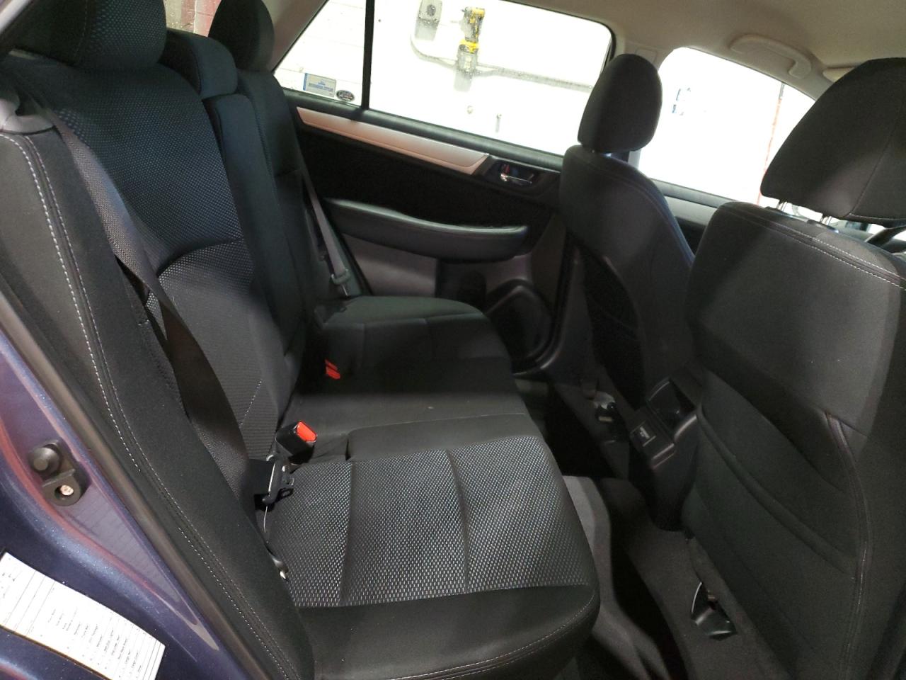 4S4BSAFC3J3365987 2018 Subaru Outback 2.5I Premium