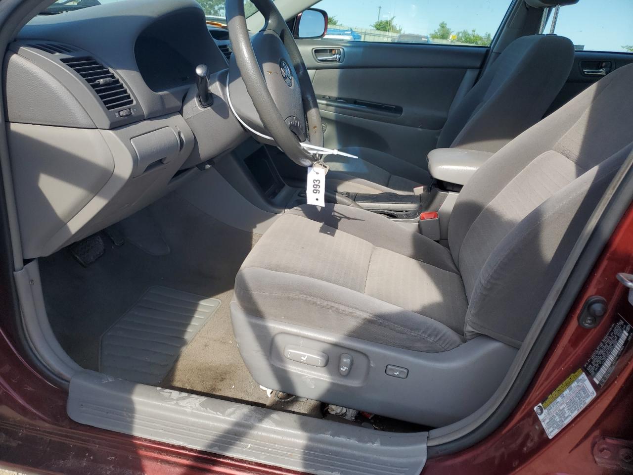 4T1BE32KX5U070806 2005 Toyota Camry Le