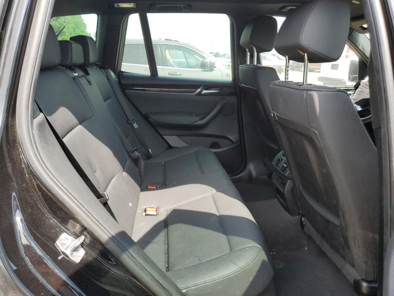 5UXWX9C33H0W72712 2017 BMW X3 xDrive28I