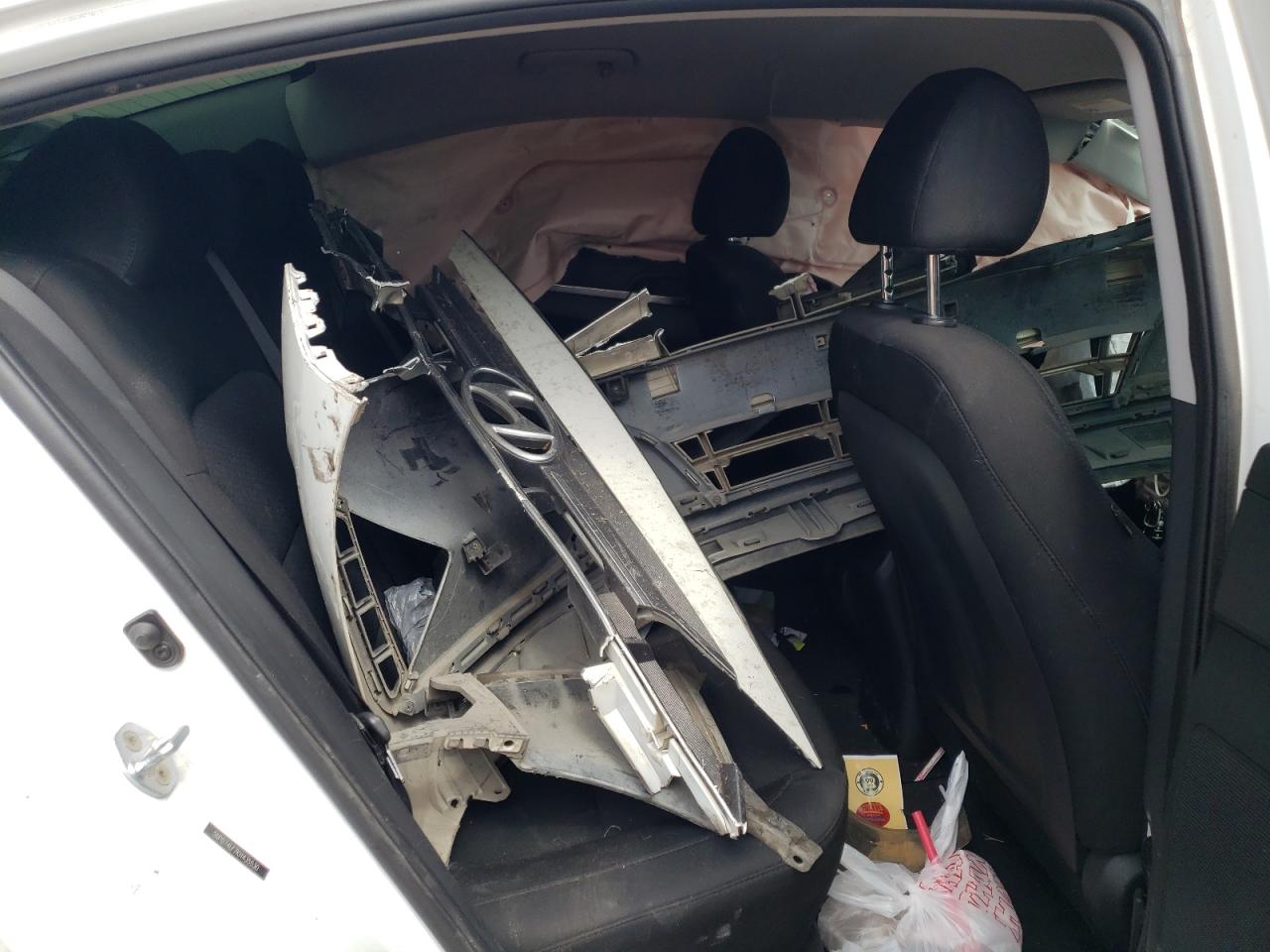 5NPD74LF7KH435530 2019 Hyundai Elantra Se