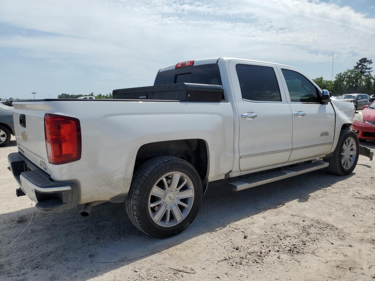 3GCPCTEC4JG229515 2018 Chevrolet Silverado C1500 High Country