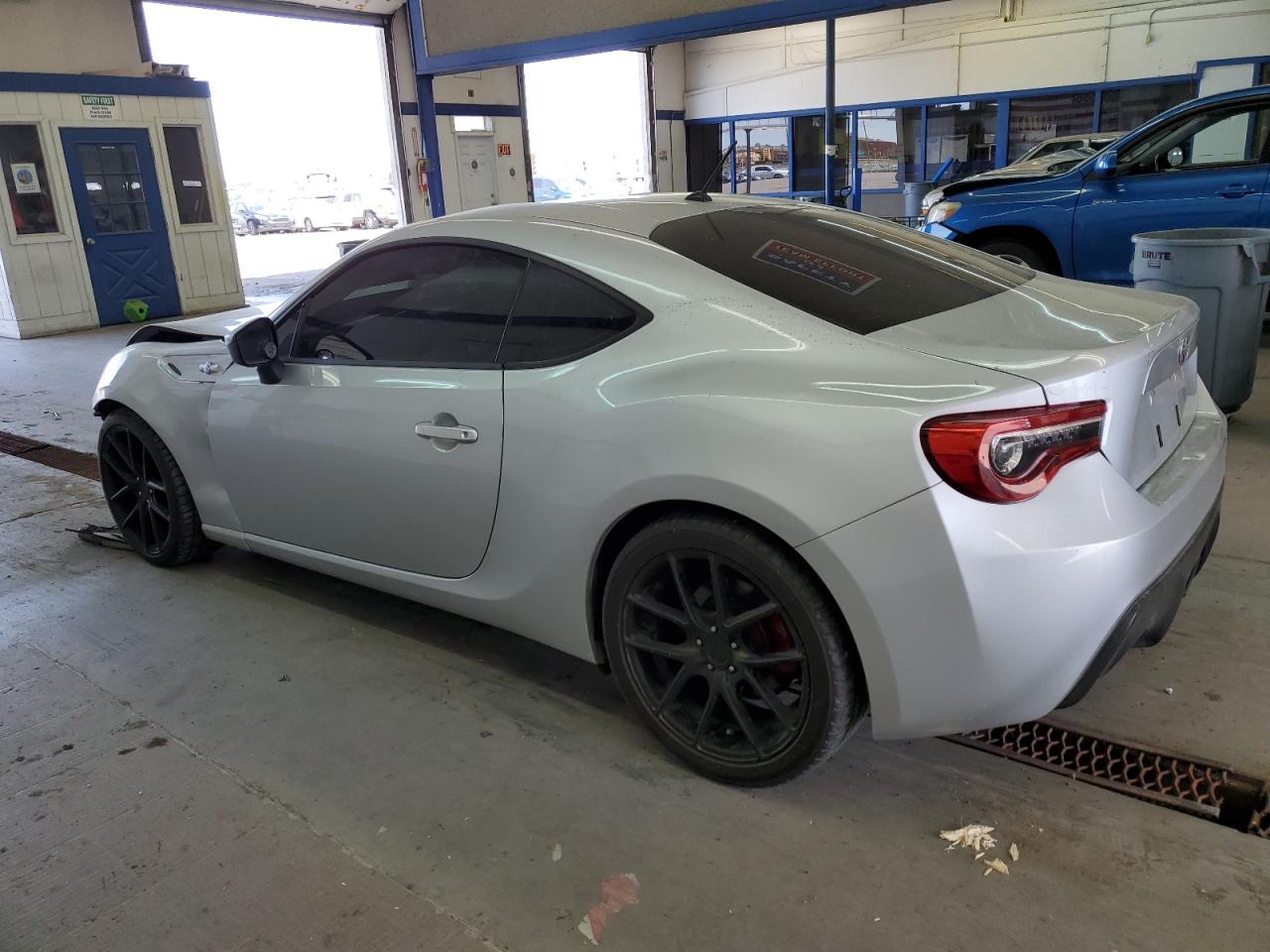 JF1ZNAA17D2702886 2013 Toyota Scion Fr-S