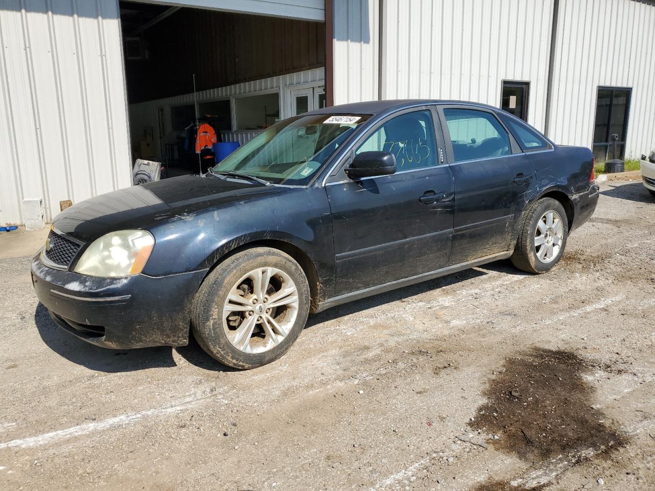 1FAFP23145G136867 2005 Ford Five Hundred Se