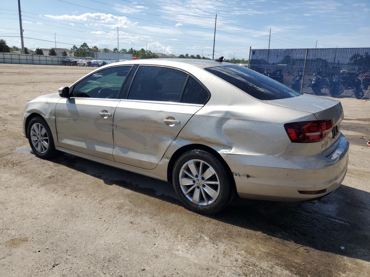 3VWD67AJ5GM241797 2016 Volkswagen Jetta Se