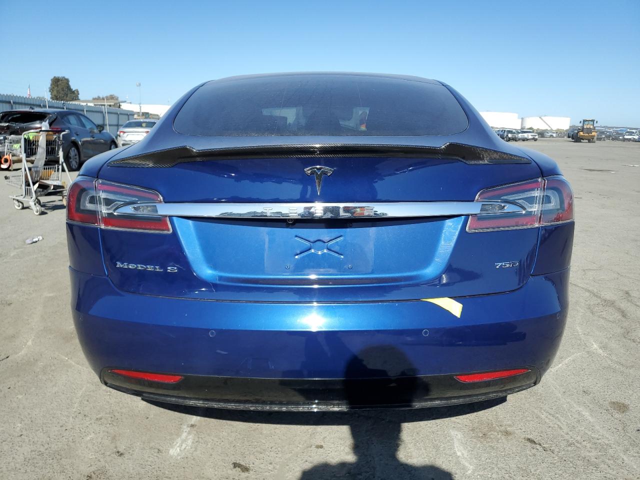 5YJSA1E26JF300098 2018 Tesla Model S