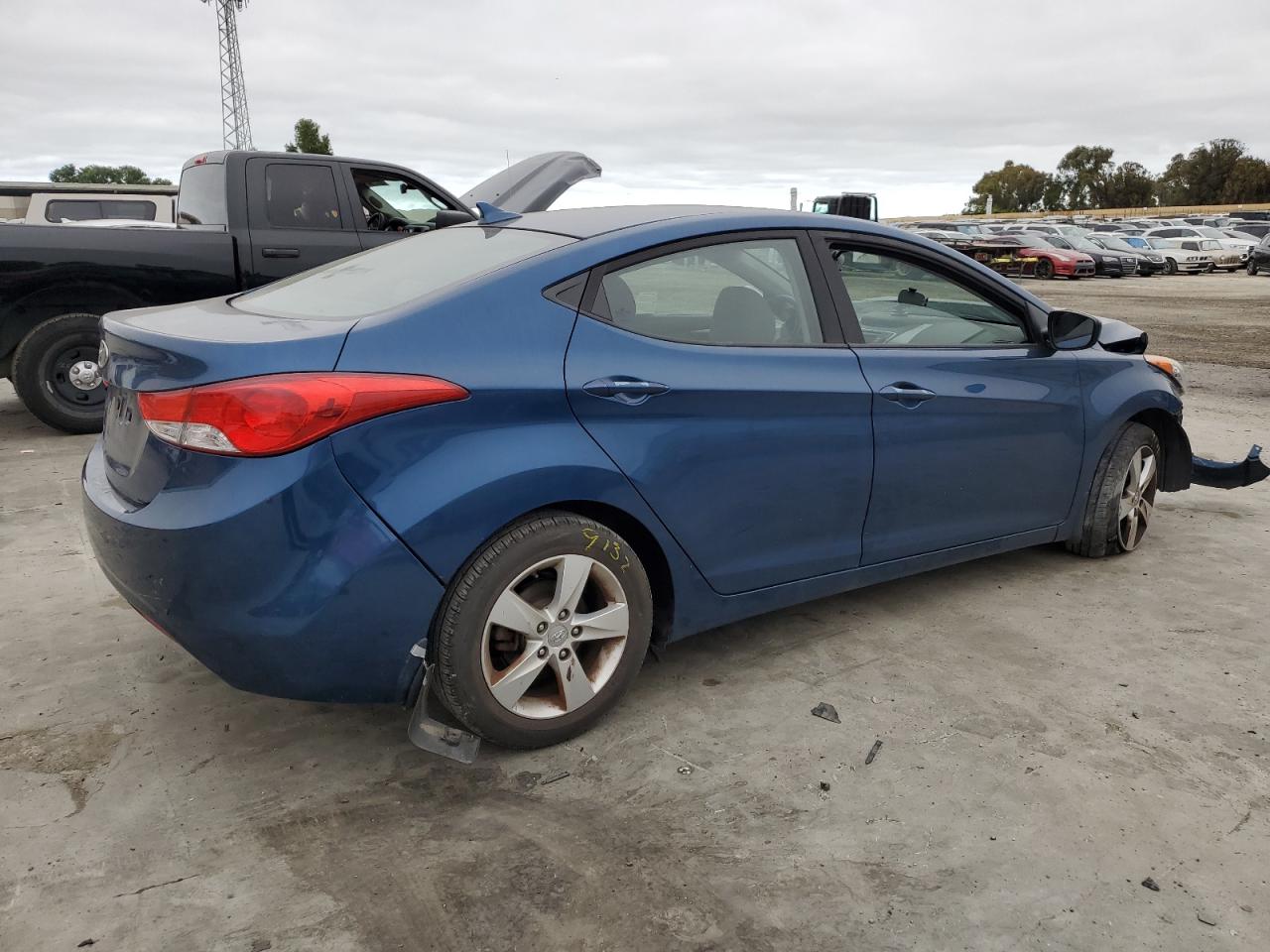 KMHDH4AE4DU968107 2013 Hyundai Elantra Gls