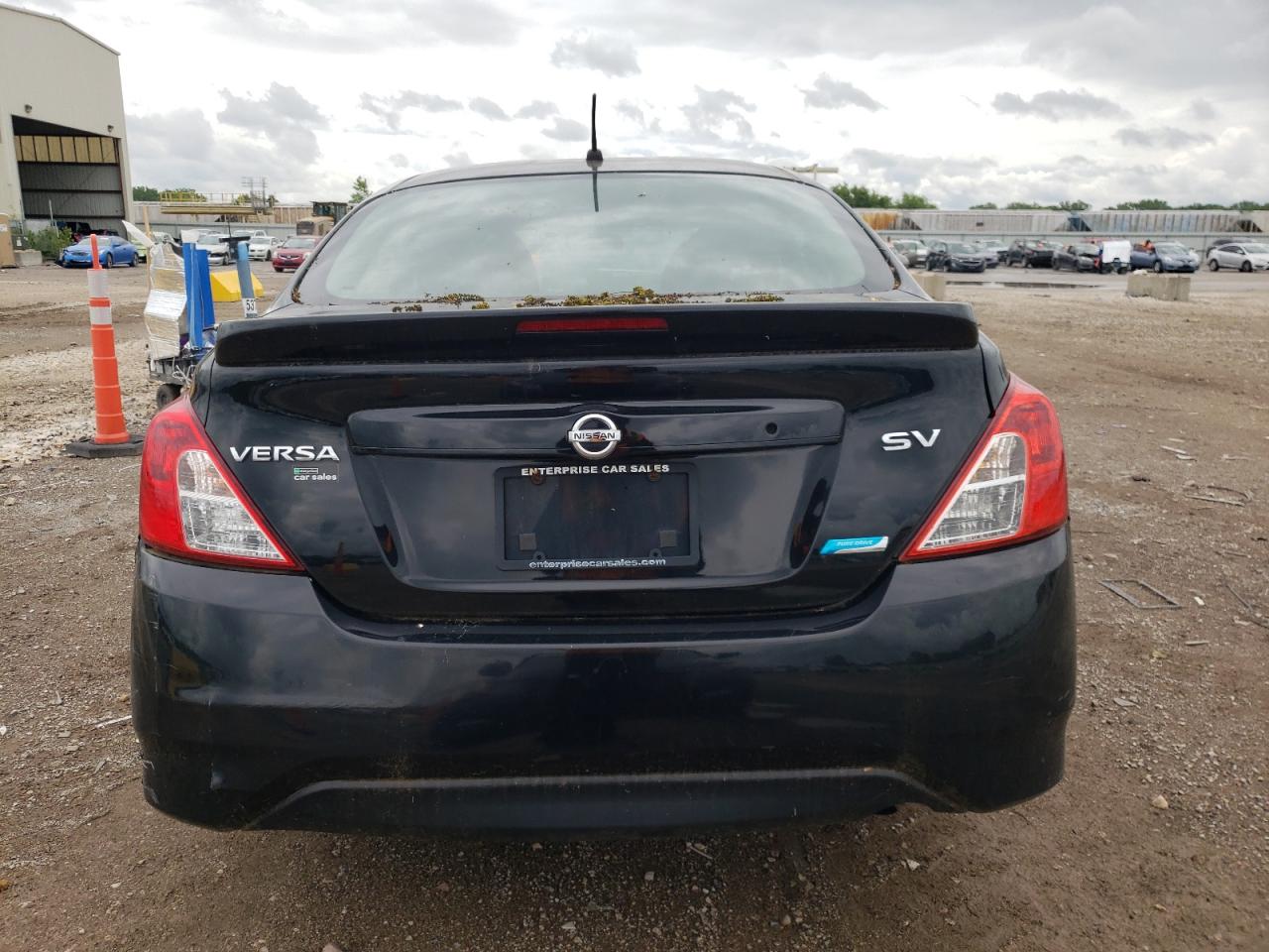 3N1CN7AP2GL810765 2016 Nissan Versa S