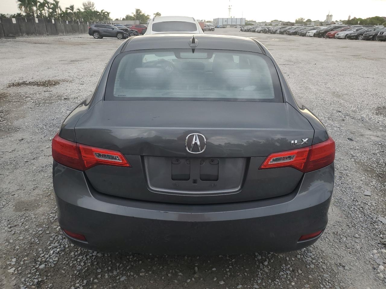 19VDE1F38DE009237 2013 Acura Ilx 20