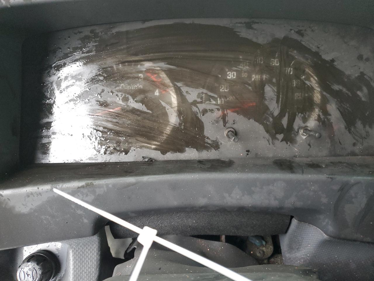 JALE5W16XB7300036 2011 Isuzu Nrr