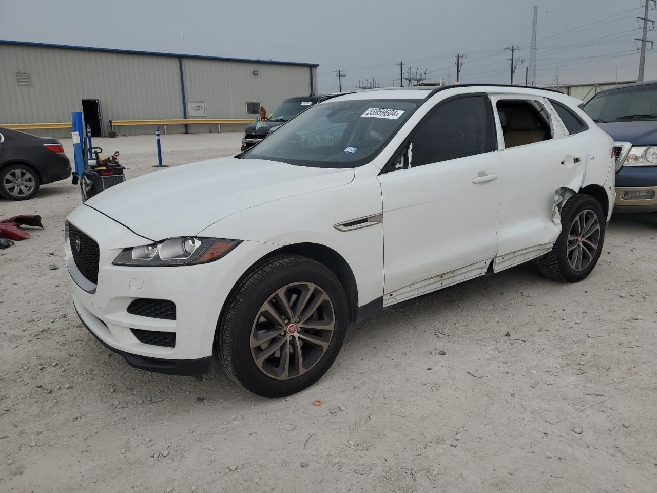 SADCJ2BV9HA494013 2017 Jaguar F-Pace Premium