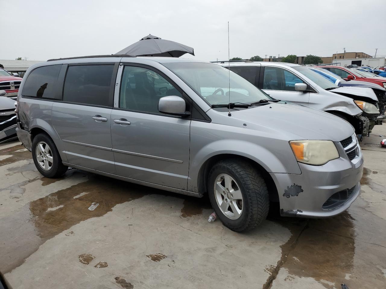 2C4RDGCG4DR575050 2013 Dodge Grand Caravan Sxt