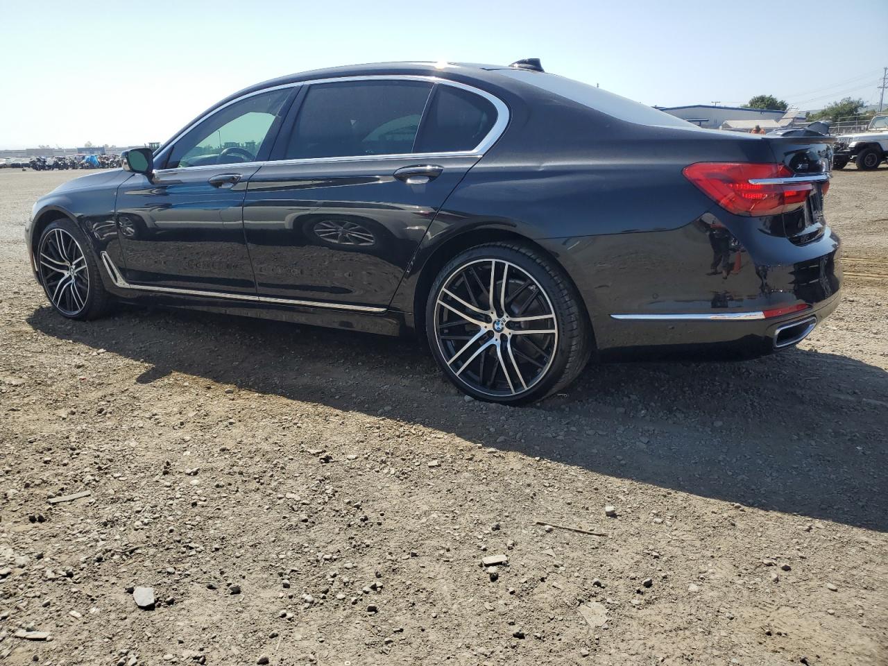 WBA7F2C55JG424683 2018 BMW 750 Xi