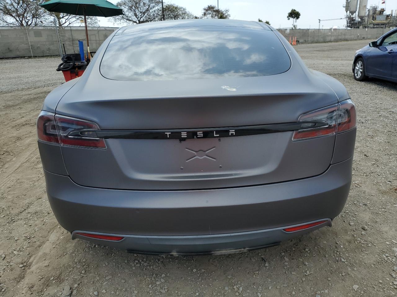 5YJSA1H25FF085266 2015 Tesla Model S 85D