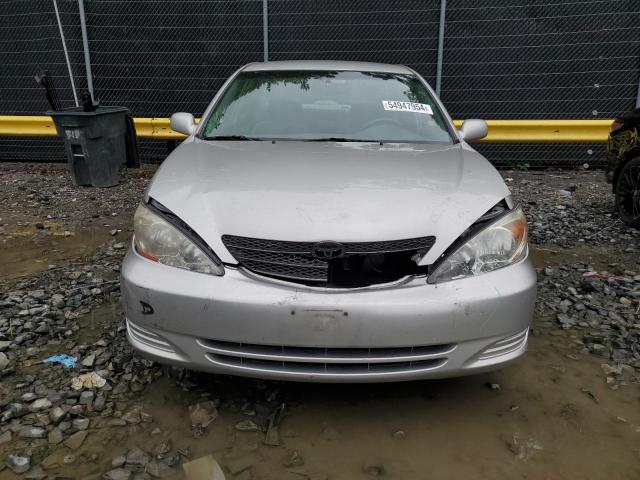 2002 Toyota Camry Le VIN: 4T1BE32K62U049141 Lot: 54947954