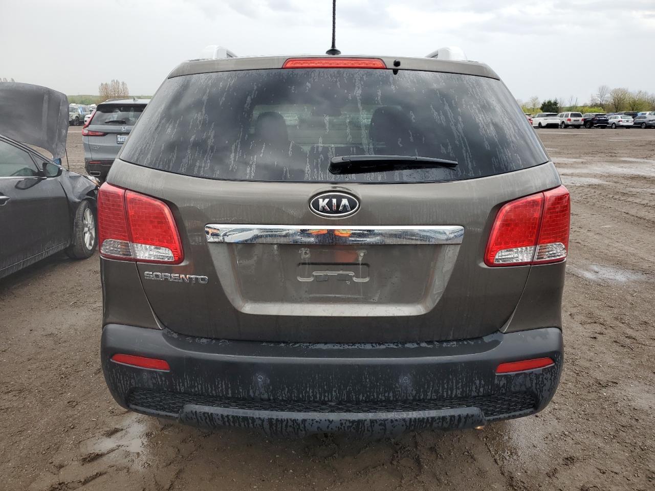 5XYKT3A62DG368961 2013 Kia Sorento Lx