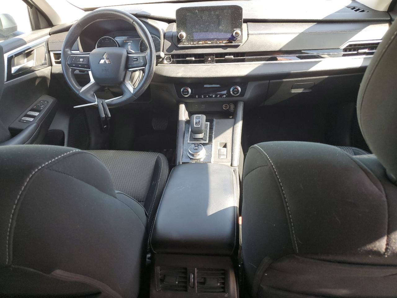 2022 Mitsubishi Outlander Es vin: JA4J3TA82NZ026498