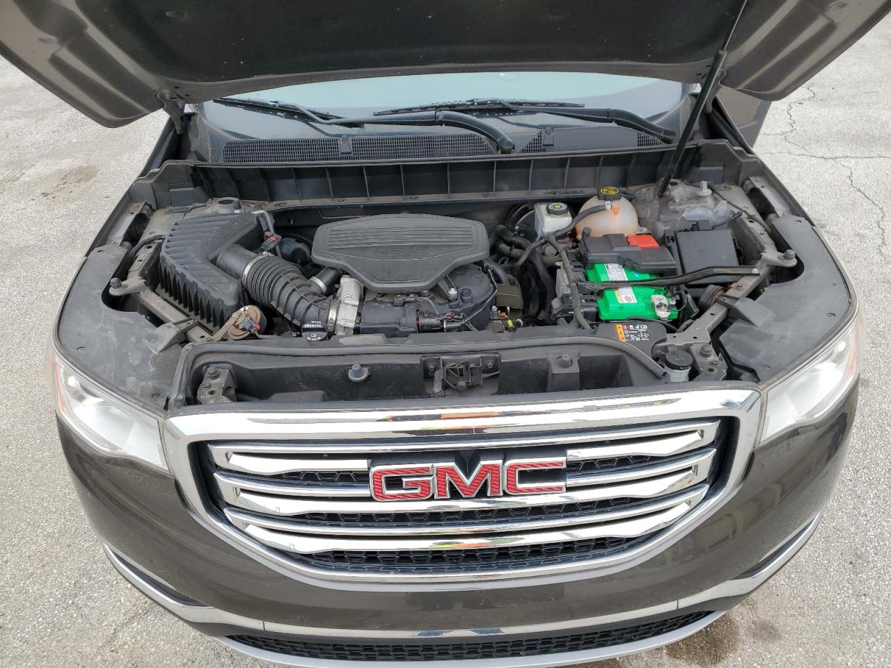 1GKKNSLS3KZ196604 2019 GMC Acadia Sle