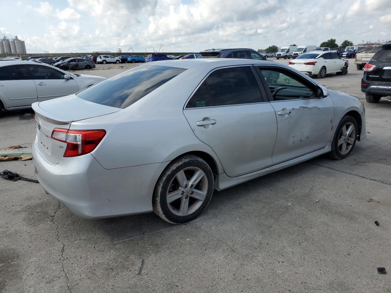 4T1BF1FK0CU173581 2012 Toyota Camry Base