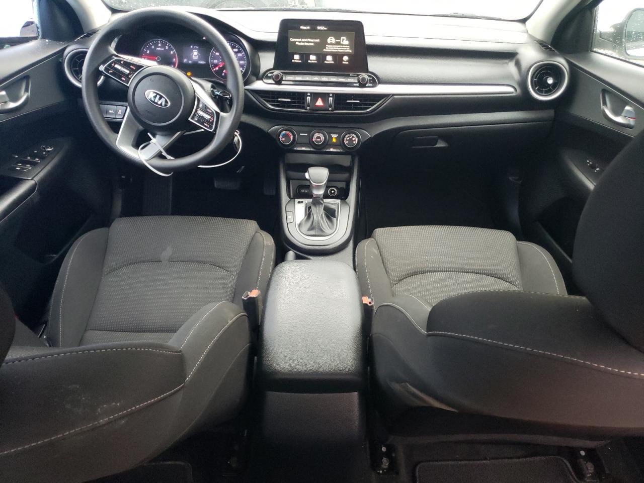 3KPF24AD3ME372166 2021 Kia Forte Fe