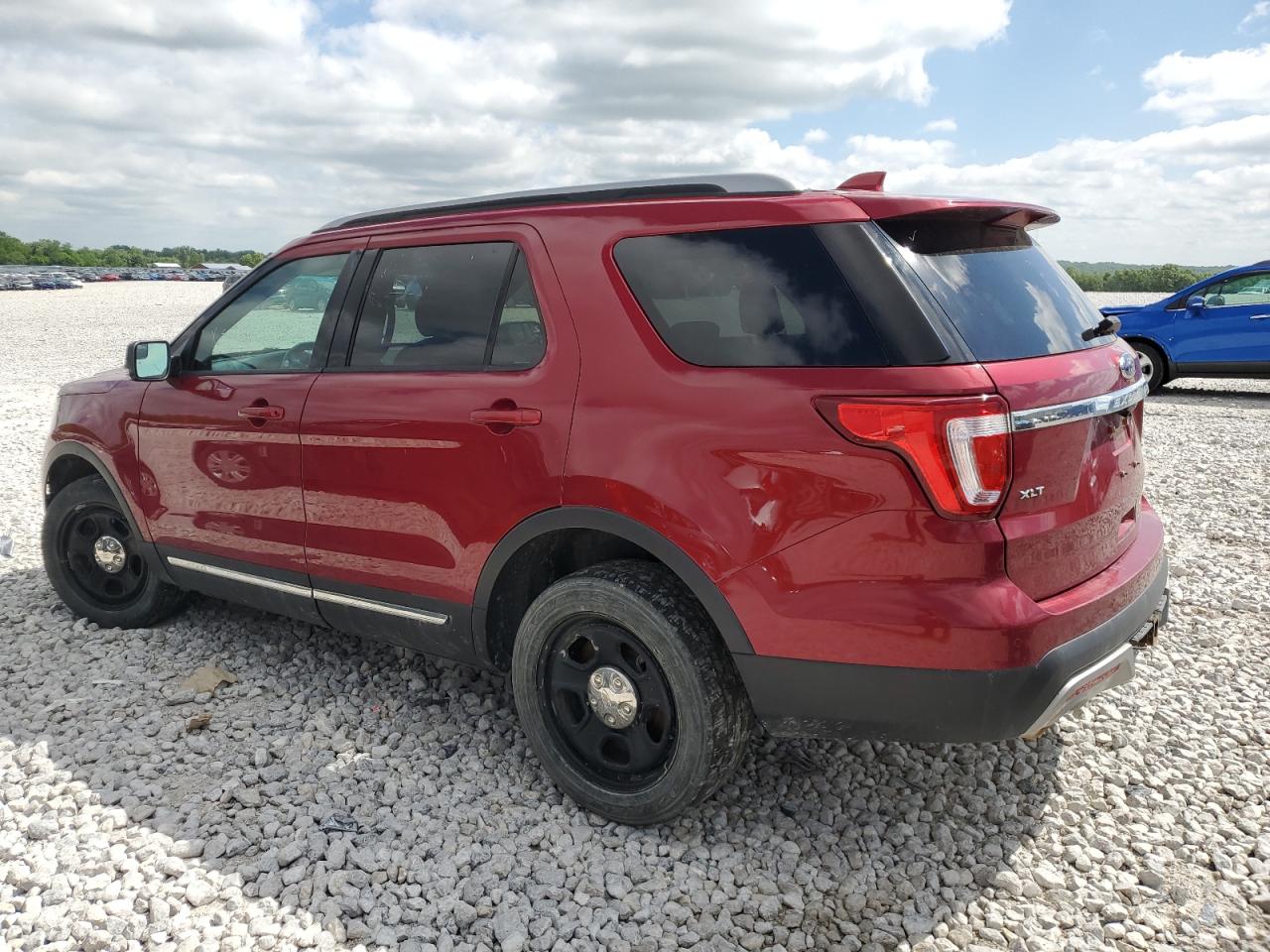 1FM5K7DH8HGA33030 2017 Ford Explorer Xlt